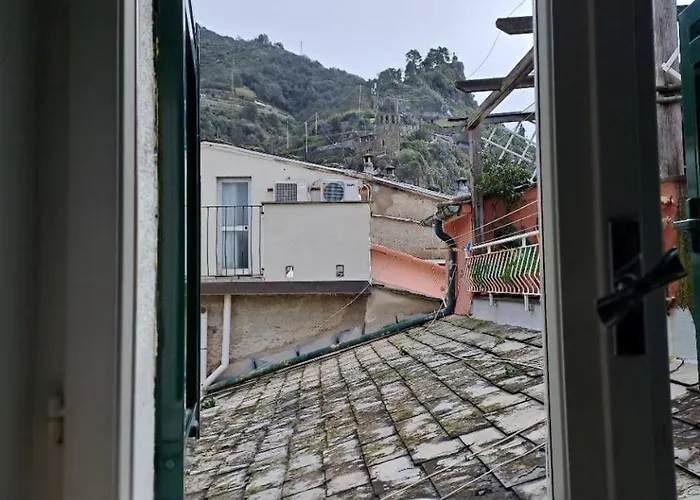 Barbara Otel Vernazza